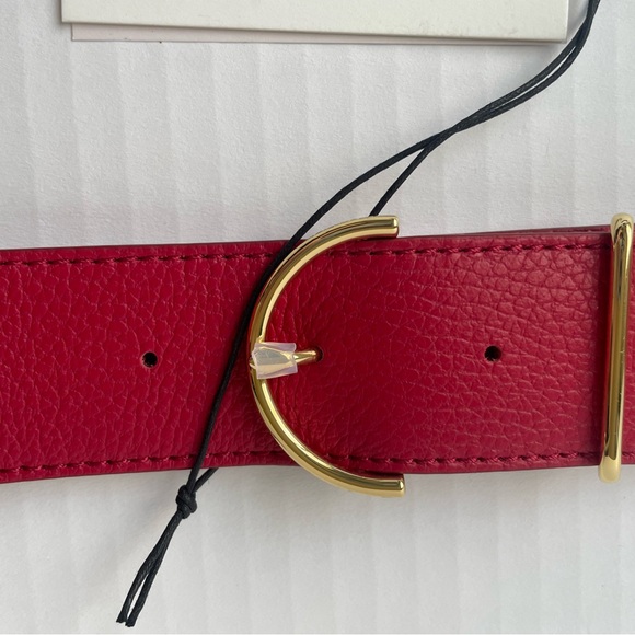 Cuyana Easy Phone Tote Italian Pebbled Leather Raspberry - Picture 8 of 15